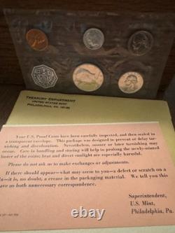 (1) 1964 US SILVER Proof Set in Original Packaging ACCENTED HAIR Kennedy Half