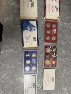 2007 United States Mint 14 Coin Set with Silver Proof 5 state Quarters