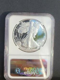 % 2021 S Ngc Pf70 Silver Eagle Type 2 Landing T2 Reverse Up Front, Showing S